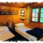 Blelham Tarn Rustic In Tranquil Woodland Эмблсайд