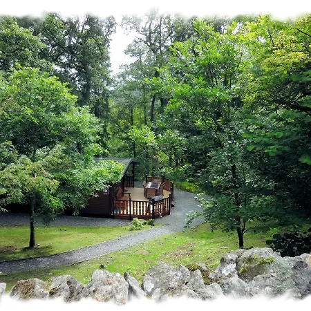 Blelham Tarn Rustic In Tranquil Woodland Holiday home Ambleside