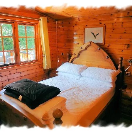 Blelham Tarn Rustic In Tranquil Woodland Holiday home Ambleside