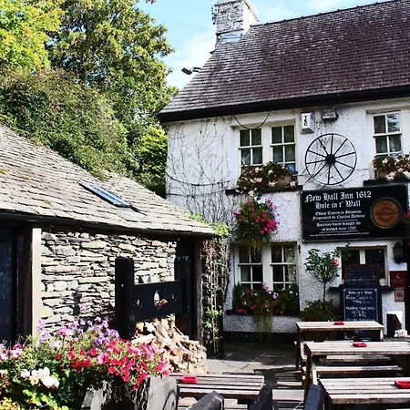 Blelham Tarn Rustic In Tranquil Woodland *