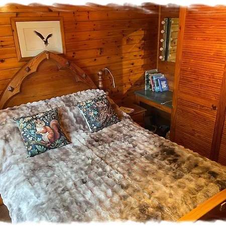 Blelham Tarn Rustic In Tranquil Woodland Casa vacanze Ambleside