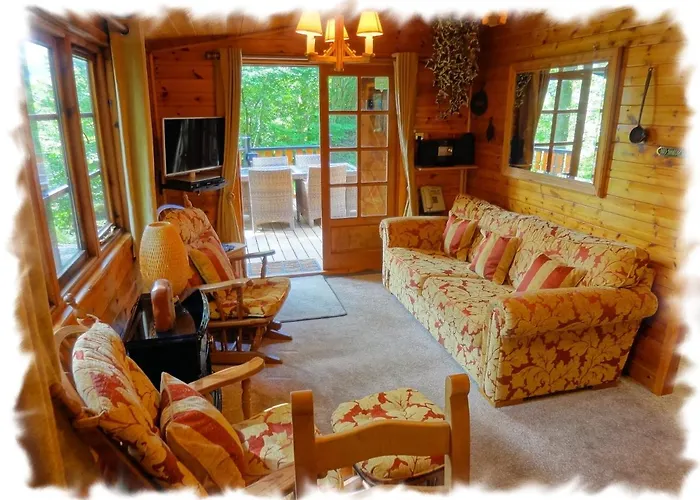 Blelham Tarn Rustic In Tranquil Woodland אמבלסייד