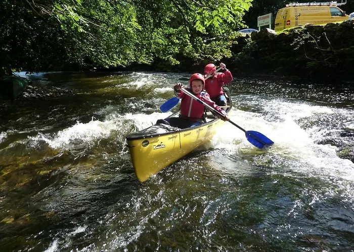 בית נופש Blelham Tarn Rustic In Tranquil Woodland