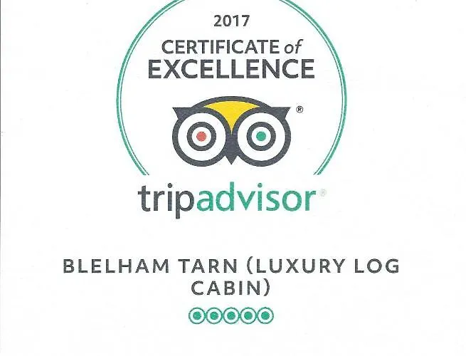 בית נופש Blelham Tarn Rustic In Tranquil Woodland *