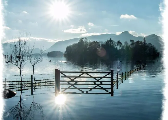 בית נופש Blelham Tarn Rustic In Tranquil Woodland *