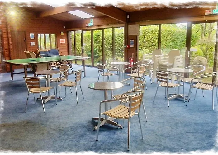 בית נופש Blelham Tarn Rustic In Tranquil Woodland